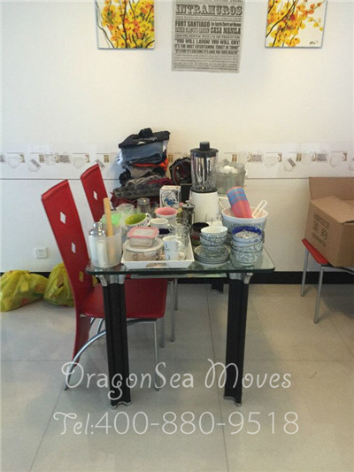 惠州國際搬家到法國，為一對(duì)年輕的外國夫婦提供服務(wù)