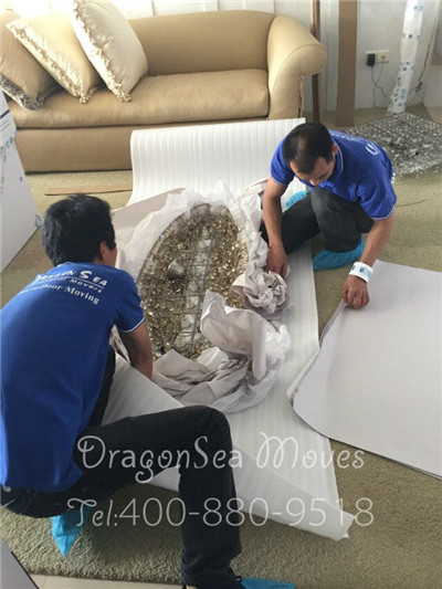 廣州門到門搬家到臺灣，為保障物品順利出運倉庫同事放棄春游