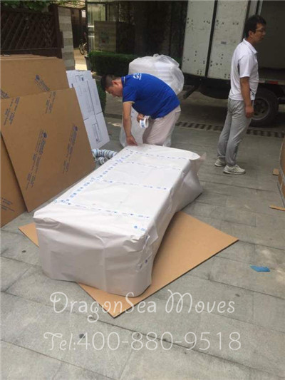 深圳海運(yùn)門到門到英國，國內(nèi)國外同時搬家也很簡單